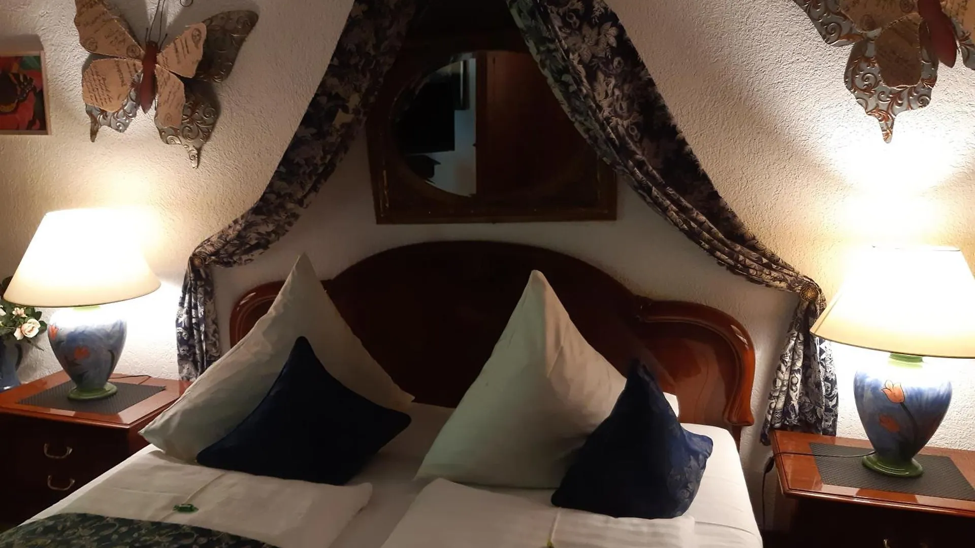 Hotel Altfraenkische Weinstube Rothenburg ob der Tauber Deutschland